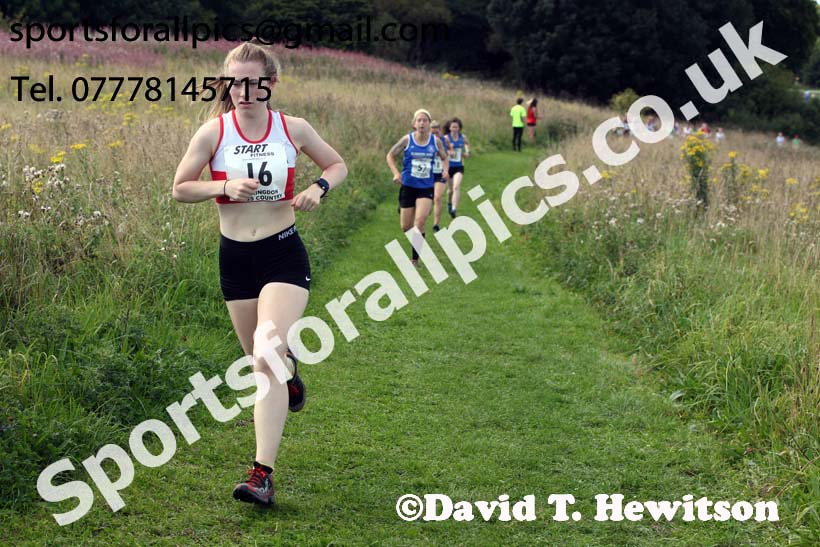 Senior womens relay, Sunderland Harriers Cross Country, Farrington, Sunderland. Photo: David T. Hewitson/Sports for All Pics